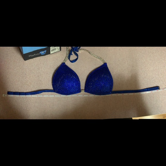 Body Building Competition Suit- Bikini Division - Picture 5 of 5